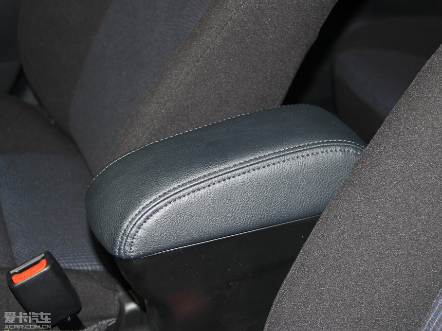 2015YARiS L  1.5E ԄȄӰ