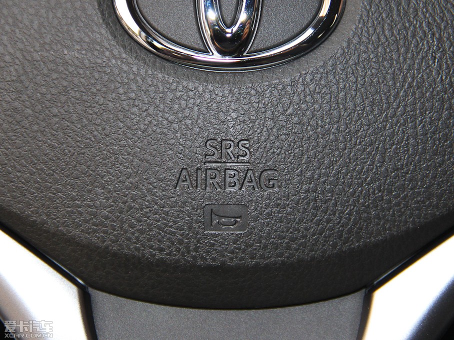 2015YARiS L  1.5E ԄȄӰ