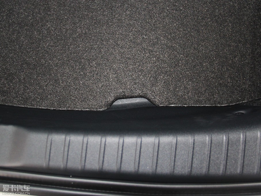 2015YARiS L  1.5E ԄȄӰ