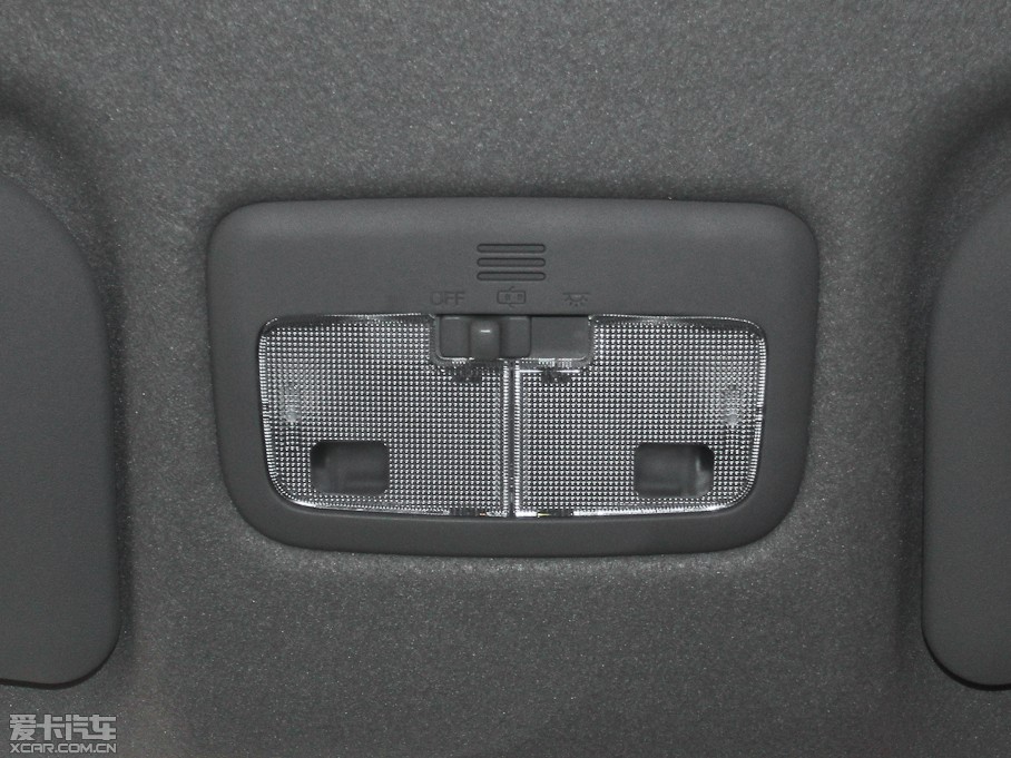 2015YARiS L  1.5E ԄȄӰ