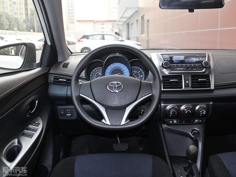 2015YARiS L  1.5E Ԅ(dng)Ȅ(dng)