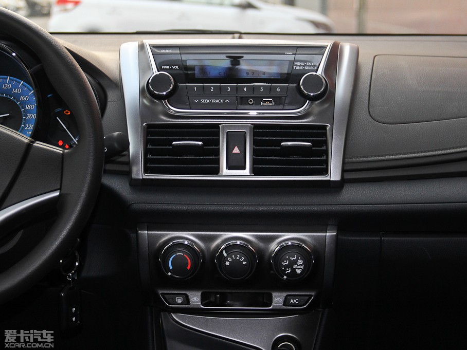 2015YARiS L  1.5E ԄȄӰ