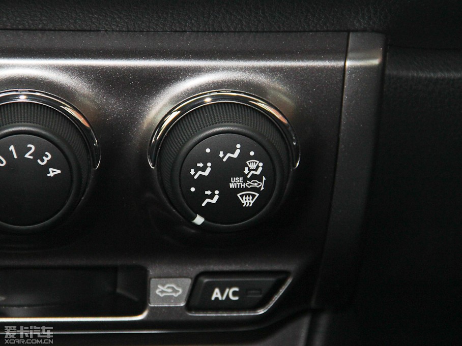 2015YARiS L  1.5E Ԅ(dng)Ȅ(dng)