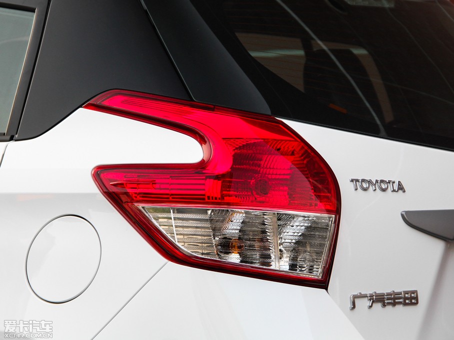 2015YARiS L  1.5G Ԅ(dng)ń(dng)촰؄e