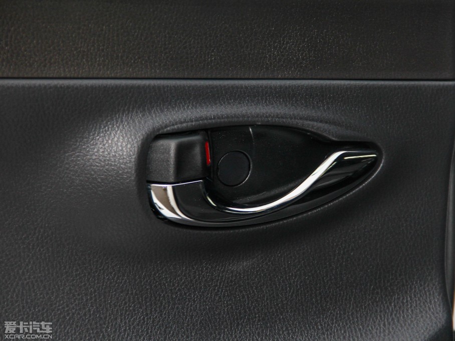 2015YARiS L  1.5G Ԅń촰؄e