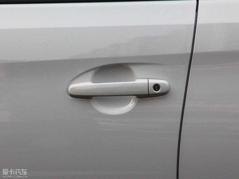 2015YARiS L  1.5G քń촰؄e