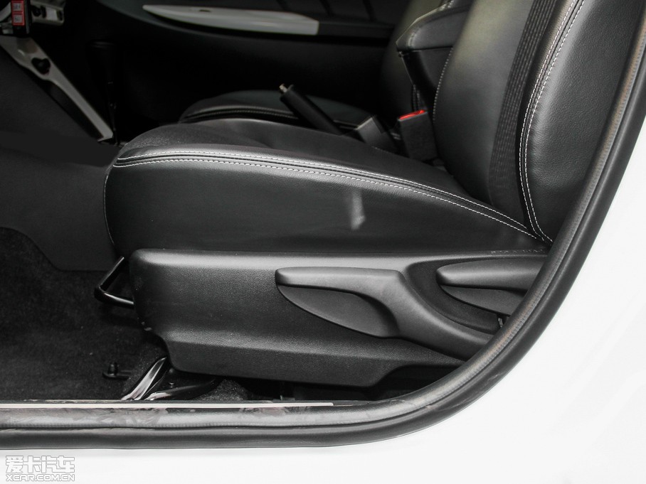 2015YARiS L  1.5G քń촰؄e