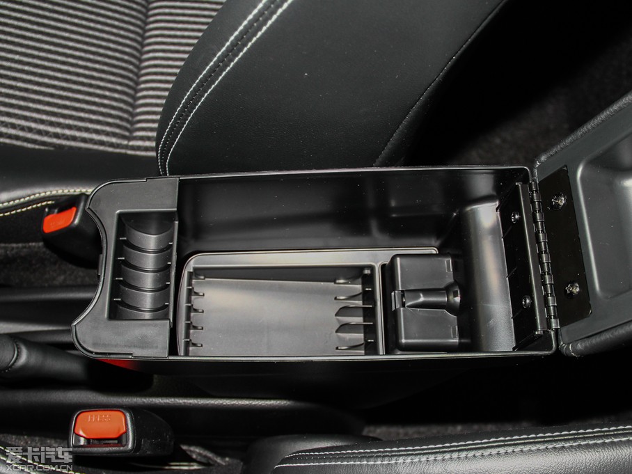 2015YARiS L  1.5G ք(dng)ń(dng)촰؄e