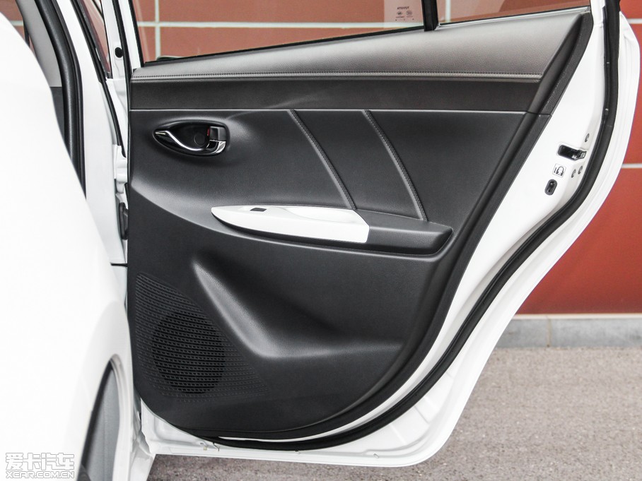 2015YARiS L  1.5G քń촰؄e