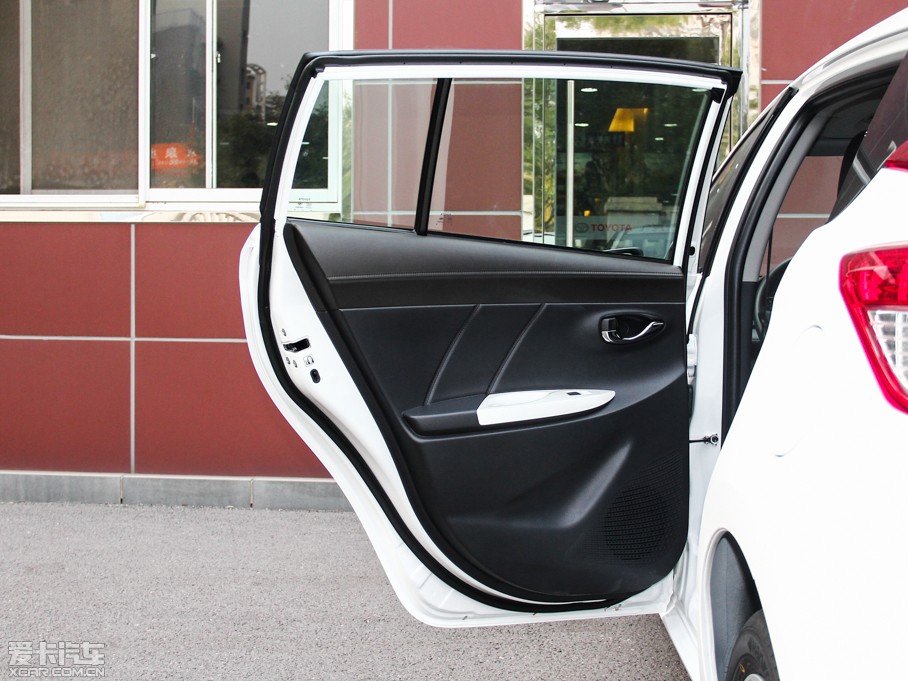 2015YARiS L  1.5G քń촰؄e