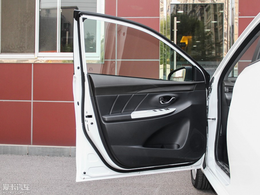 2015YARiS L  1.5G քń촰؄e