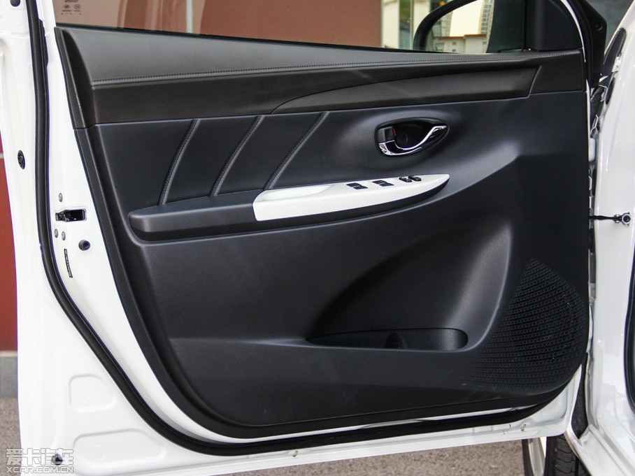 2015YARiS L  1.5G քń촰؄e