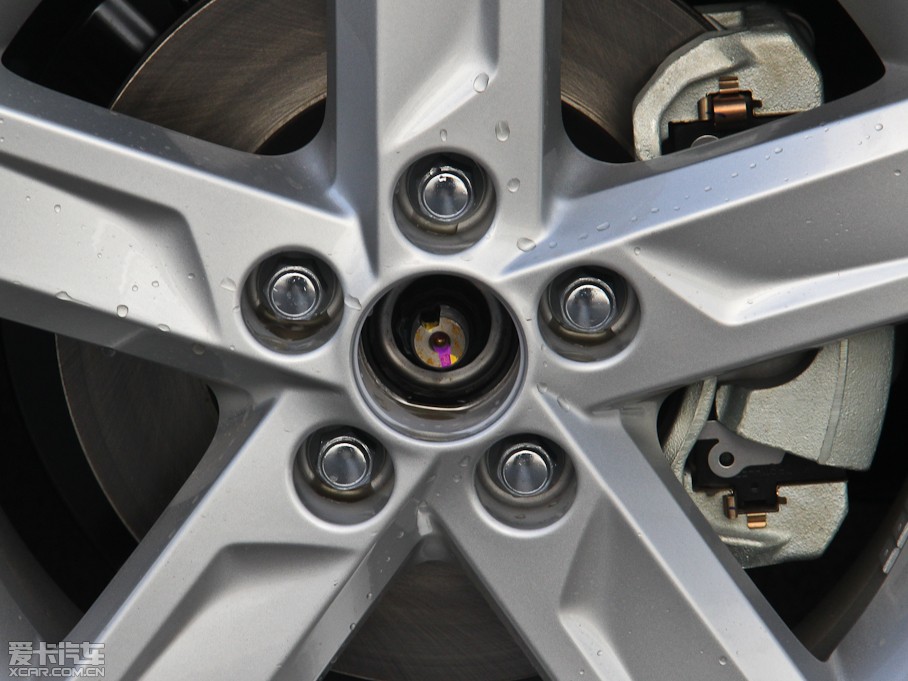 2015��P���� �E�� 2.0S ��Ӱ�