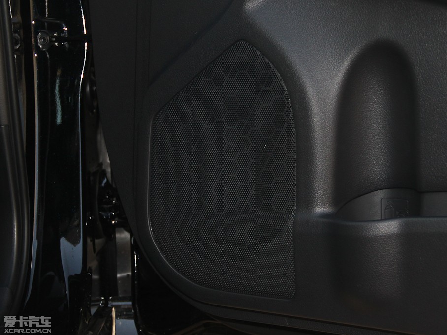 2015��P���� �E�� 2.0S ��Ӱ�