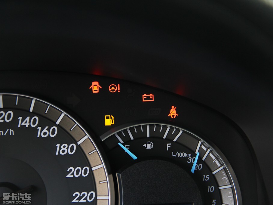 2015��P���� �E�� 2.0S ��Ӱ�