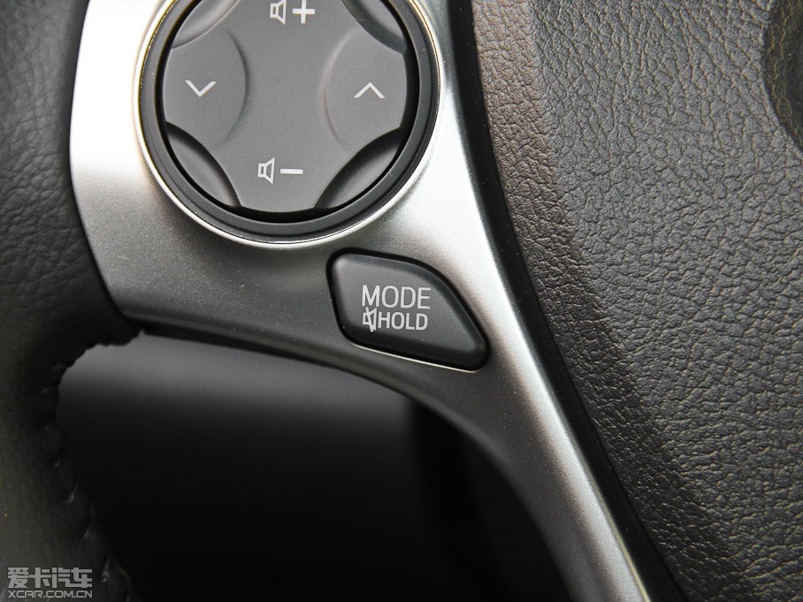 2015��P���� �E�� 2.0S ��Ӱ�