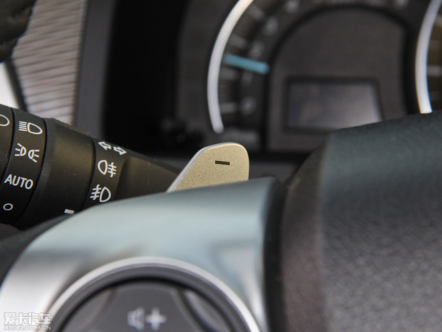 2015��P���� �E�� 2.0S ��Ӱ�