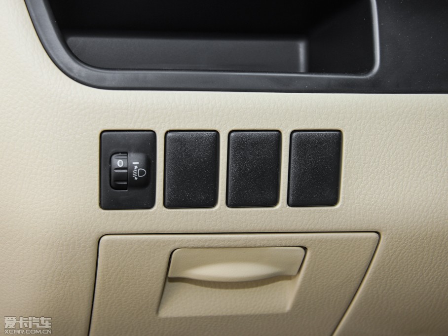 2015��h�m�_ 3.5L ���������A������