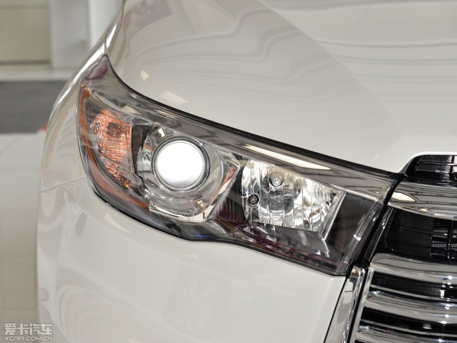 2015hm_(d) 2.0T (q)A