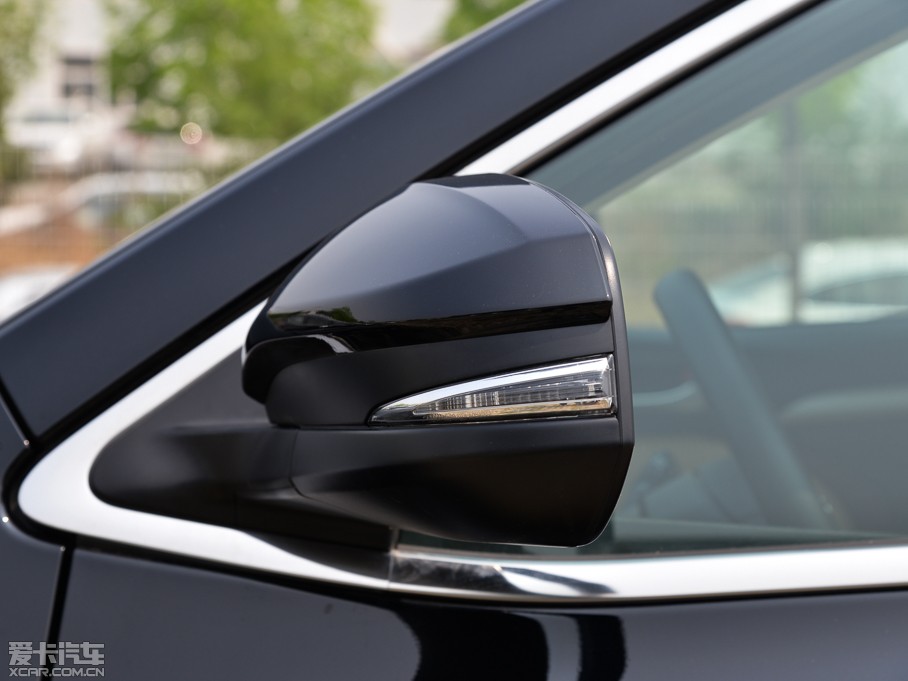 2015hm_(d) 3.5L (q)Ӣ