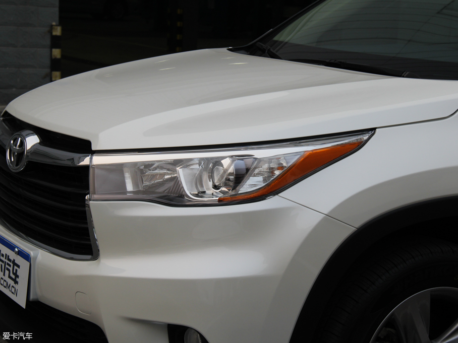 2015hm_(d) 2.0T (q)A(do)