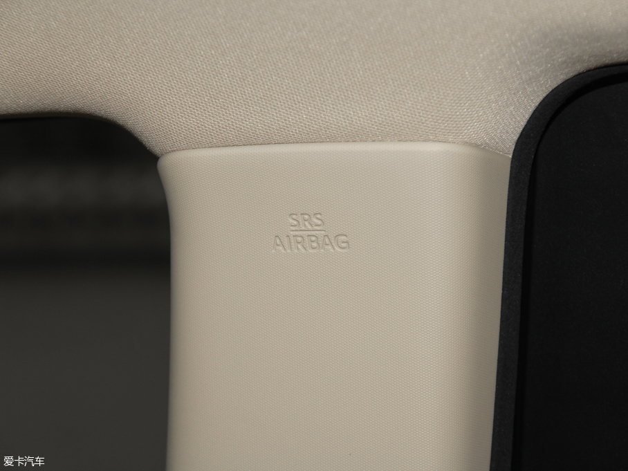 2015hm_(d) 2.0T (q)A(do)