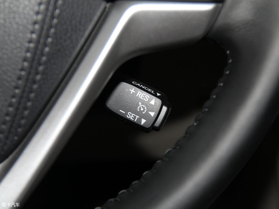 2015hm_(d) 2.0T (q)A(do)