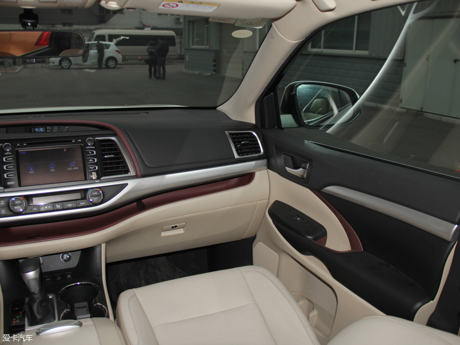 2015hm_(d) 2.0T (q)A(do)