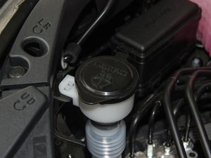 2015款2.0T 七座两驱精英版 其它