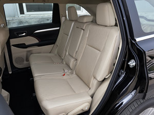 2015款3.5L 七座四驱精英版 后排座椅