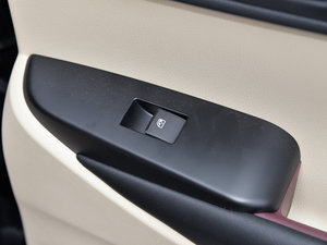2015款3.5L 七座四驱精英版 中控区