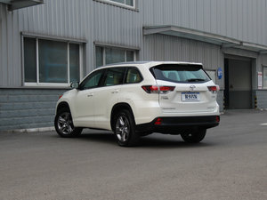 2015款2.0T 七座四驱豪华导航版 左后45度