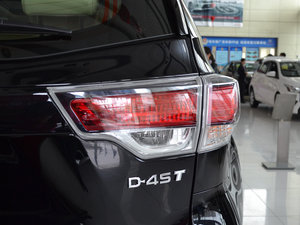 2015款2.0T 七座两驱豪华版 尾灯