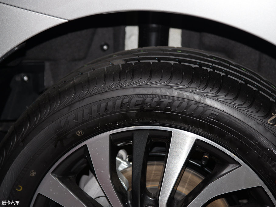 2016p 1.8H GS-L CVTIȰ