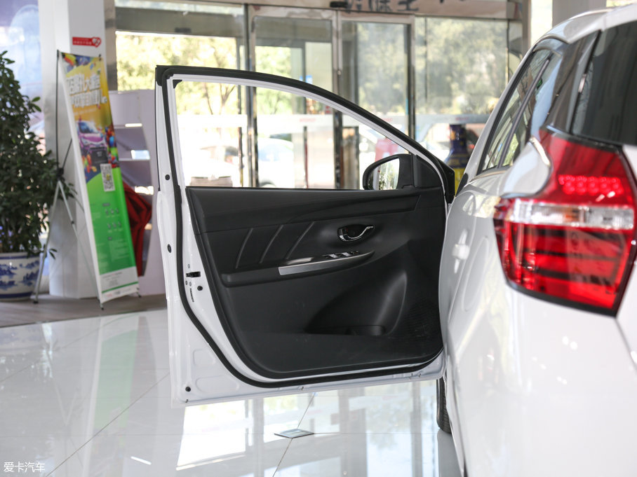 2016YARiS L  1.5L Ԅӄٰ