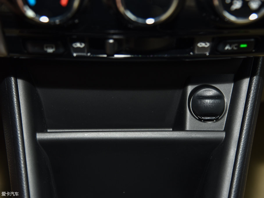 2016YARiS L  1.5GS CVTJ(dng)