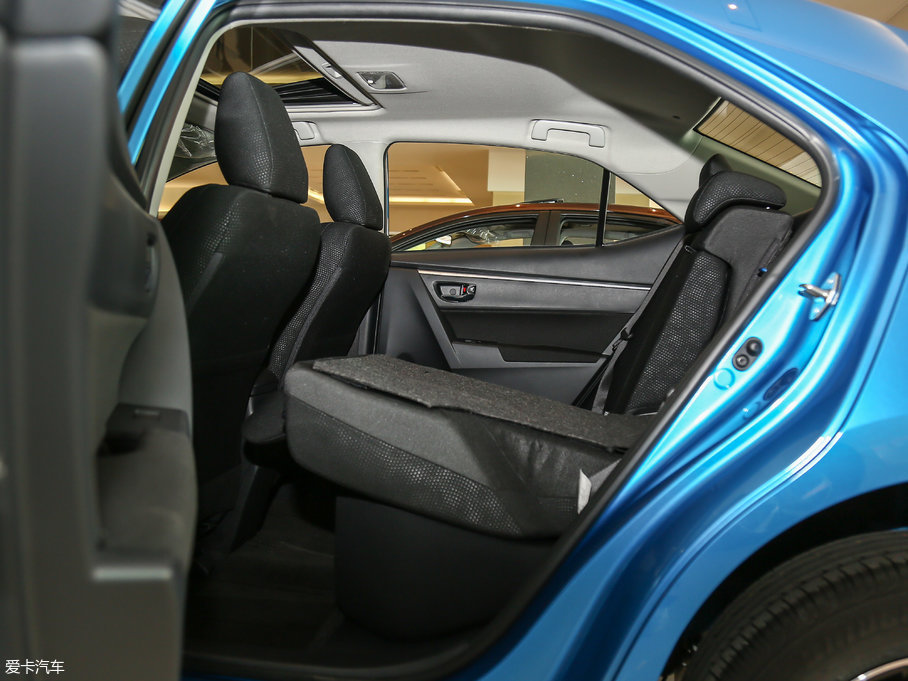 2017 Ŀ 1.8GS CVTӢ V