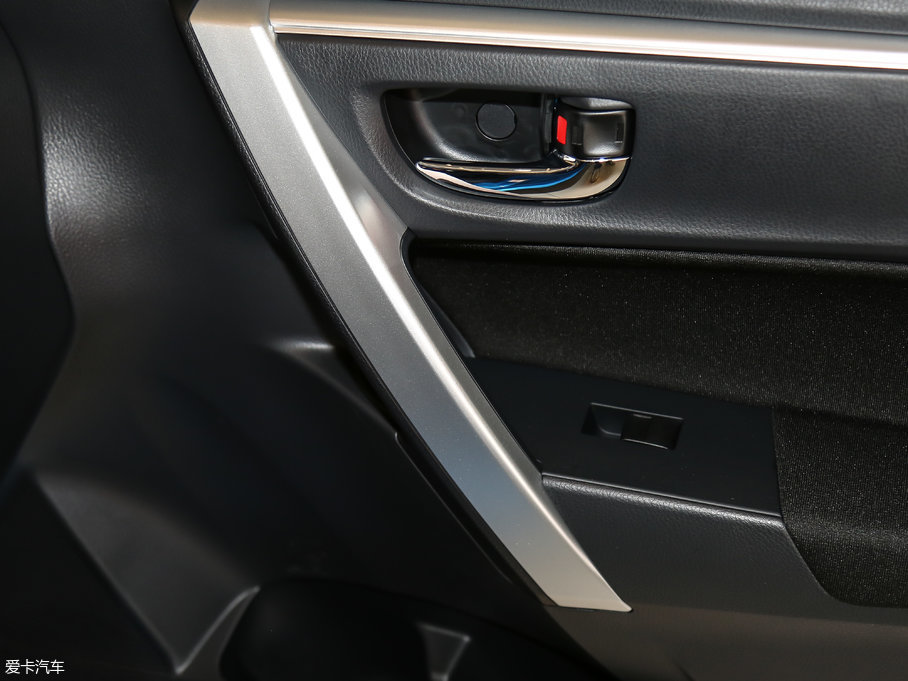 2017 Ŀ 1.8GS CVTӢ V