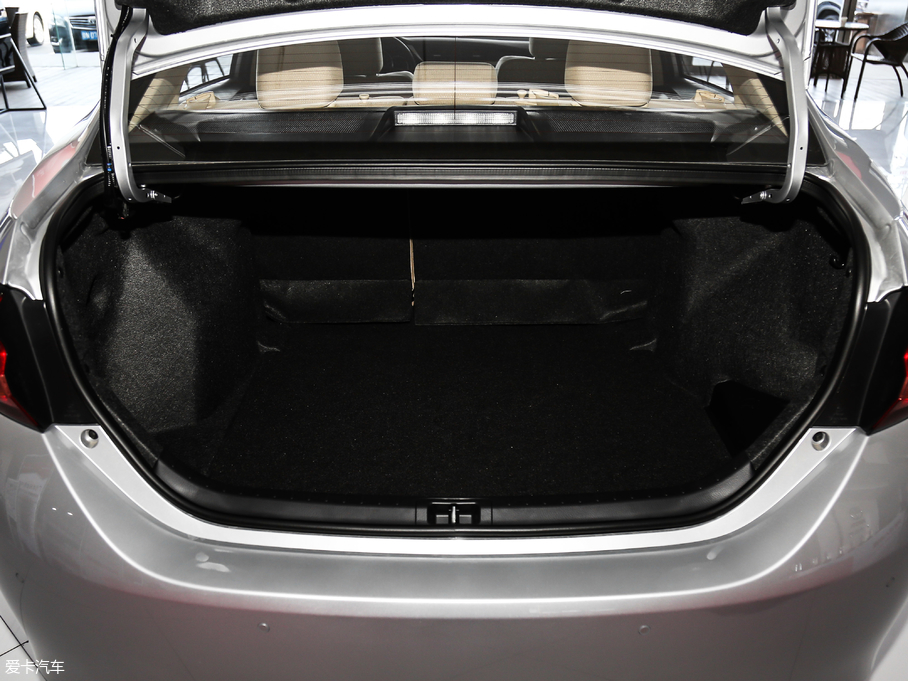 2017 Ŀ 185T CVTӢ VI