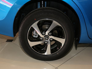 2017Ŀ 1.8GS CVTӢ V ݆Ȧ