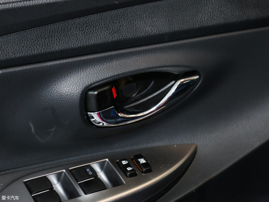 2017YARiS L  1.5G CVTń촰