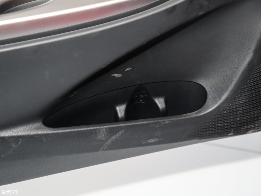 2017YARiS L  1.5G CVTń촰