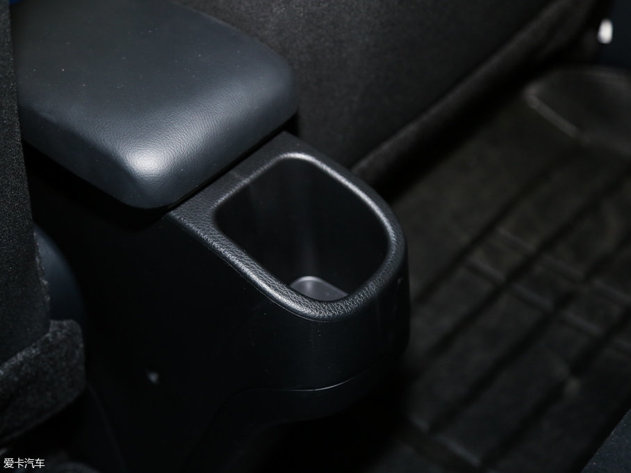 2017YARiS L  1.5G CVTń촰