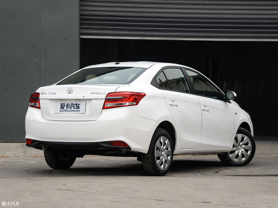 2017YARiS L  1.5E CVTȄӰ