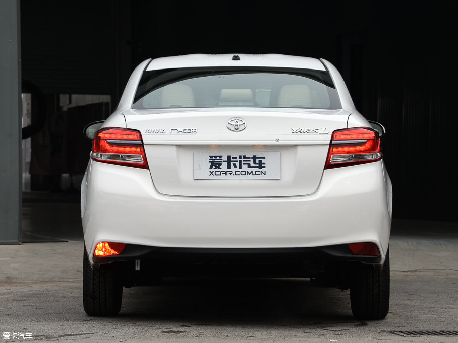 2017YARiS L  1.5E CVTȄӰ