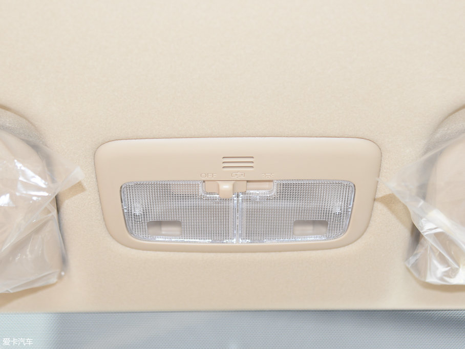 2017YARiS L  1.5E CVTȄ(dng)