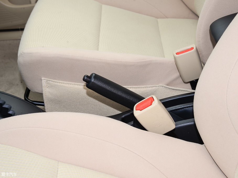 2017��YARiS L ���� 1.5E CVT�ȄӰ�