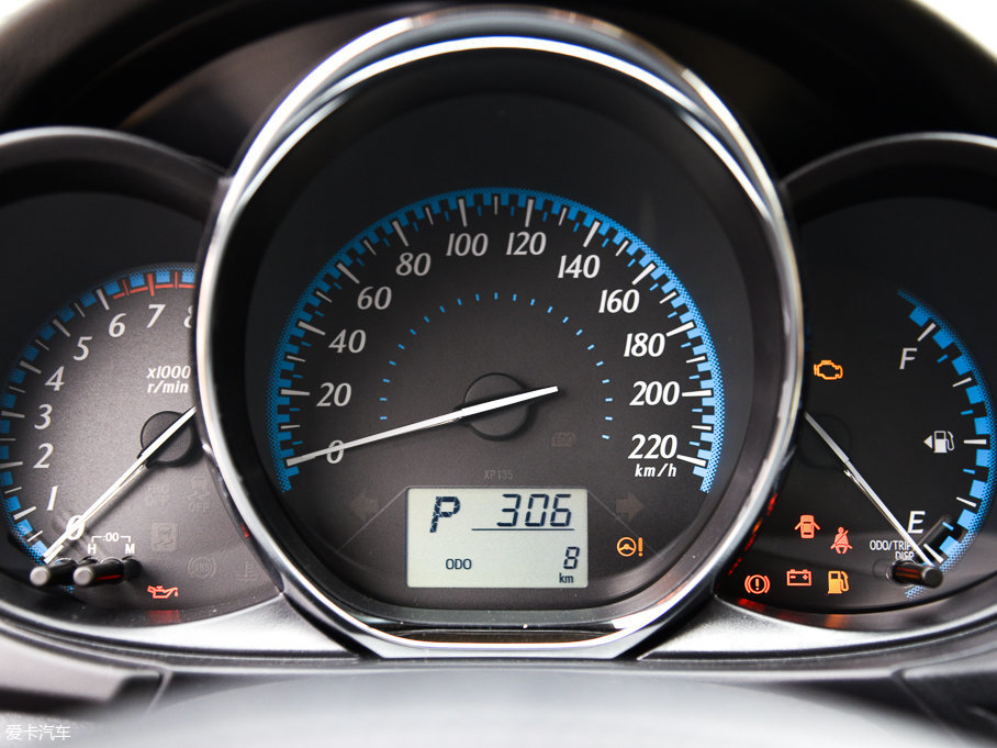 2017YARiS L  1.5E CVTȄӰ