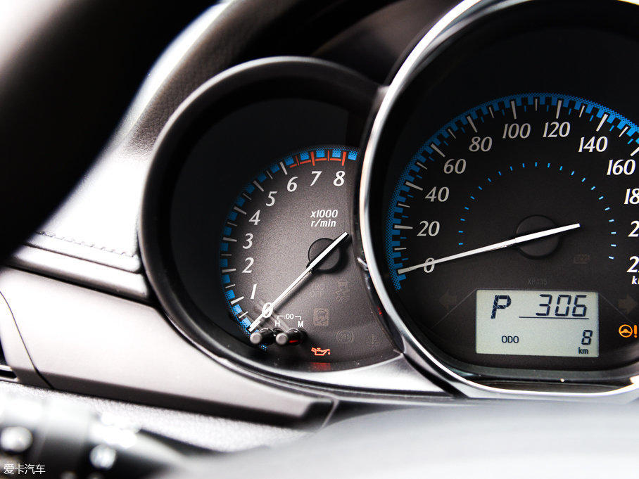 2017��YARiS L ���� 1.5E CVT�ȄӰ�