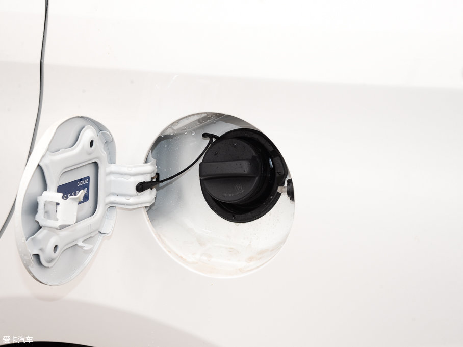 2017YARiS L  1.5E քȄӰ